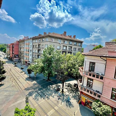 Bofo Home Free Parking Spot Sofia Bagian luar foto