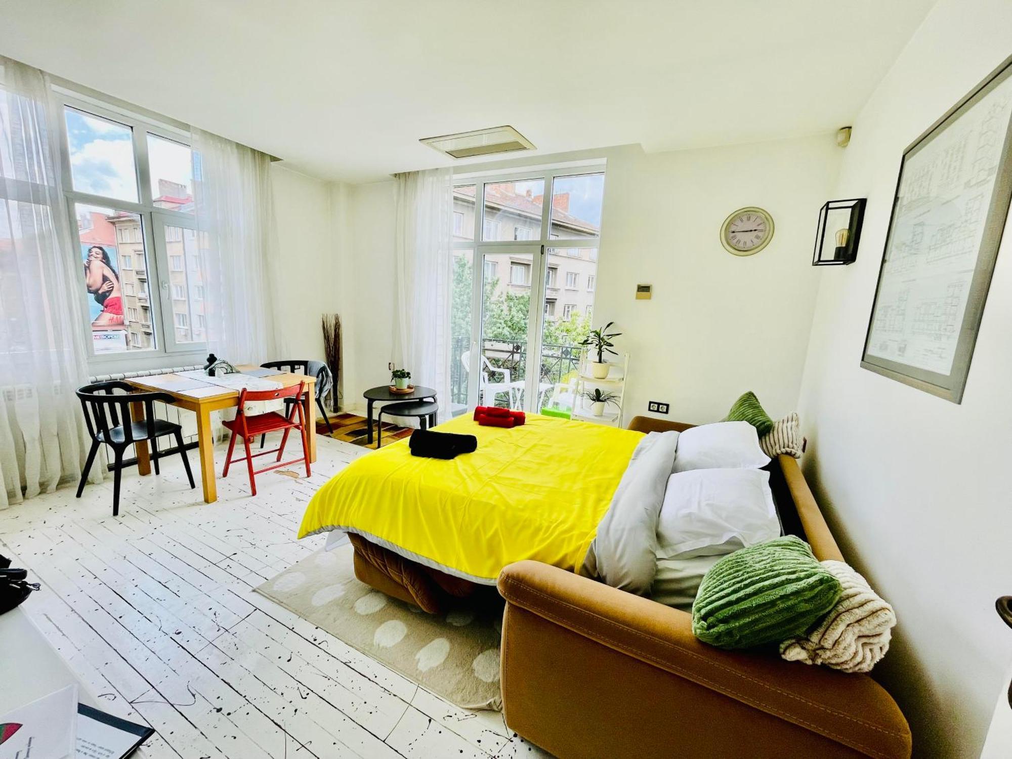 Bofo Home Free Parking Spot Sofia Bagian luar foto